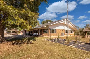 6694 Shamrock Rd, Tamaroa, IL 62888 - Photo 4