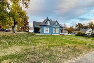 734 S McKinley St, Harrisburg, IL 62946 - Photo 4