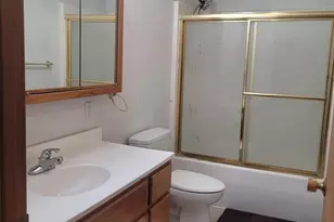 103 E Highline Rd, Chicago, IL 62898 - Photo 16