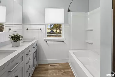 503 Airport Road, Centralia, IL 62801 - Photo 16