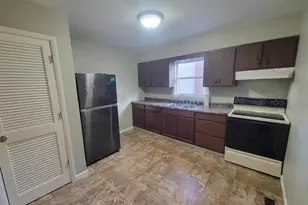 705 S 11th St St, Herrin, IL 62948 - Photo 10