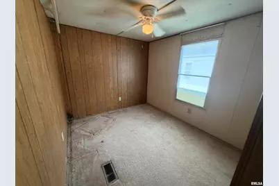 507 Wortby Street, Odin, IL 62870 - Photo 10