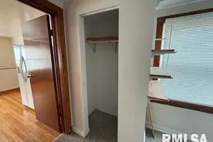 121 N 9th St, Herrin, IL 62948 - Photo 12