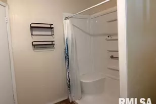 121 N 9th St, Herrin, IL 62948 - Photo 18