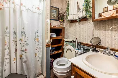 402 Main Street, Brighton, IL 62817 - Photo 32