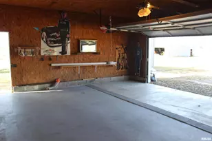 3287 Selmaville Rd Rd, Salem, IL 62881 - Photo 6