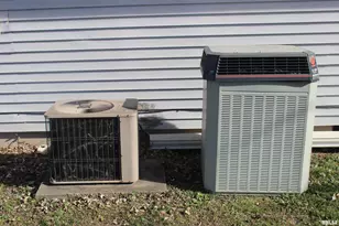 3287 Selmaville Rd Rd, Salem, IL 62881 - Photo 10