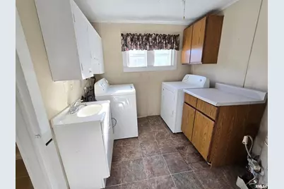 900 S 16th Street, Herrin, IL 62948 - Photo 20