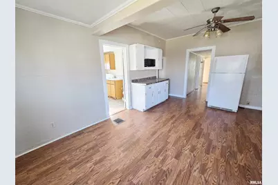 900 S 16th Street, Herrin, IL 62948 - Photo 10