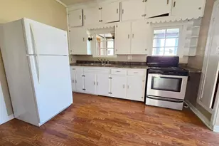 900 S 16th St, Herrin, IL 62948 - Photo 8