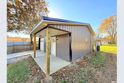 1523 S McKinley Street, Harrisburg, IL 62946 - Photo 2