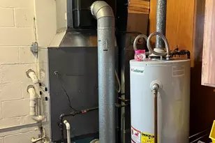 517 W Barnett St, Harrisburg, IL 62946 - Photo 18