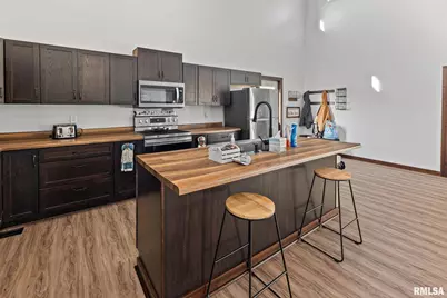 7984 Wilson Road, Kinmundy, IL 62854 - Photo 14