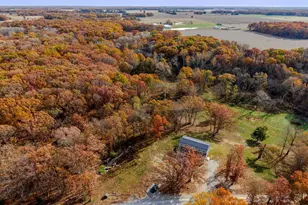 7984 Wilson Rd, Kinmundy, IL 62854 - Photo 32