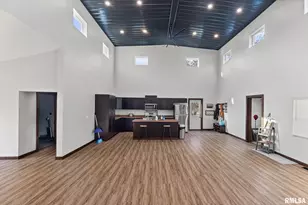 7984 Wilson Rd, Kinmundy, IL 62854 - Photo 8