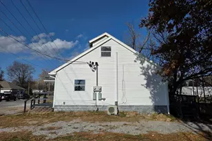 1207 N Market St, Marion, IL 62959 - Photo 4