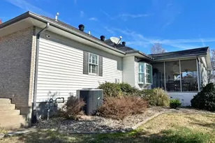 8 Dogwood Pl, Harrisburg, IL 62946 - Photo 20