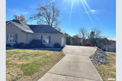 8 Dogwood Place, Harrisburg, IL 62946 - Photo 4