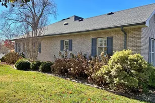 8 Dogwood Pl, Harrisburg, IL 62946 - Photo 8