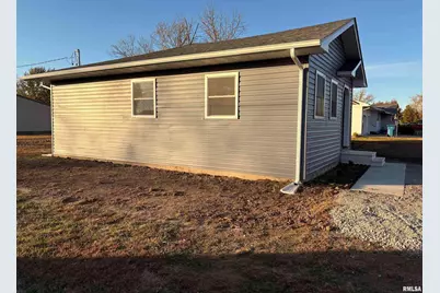 504 Westhaven Drive, Centralia, IL 62801 - Photo 4