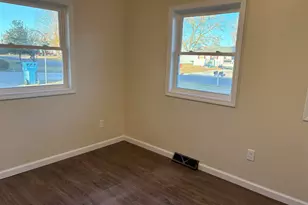 504 Westhaven Dr, Centralia, IL 62801 - Photo 10