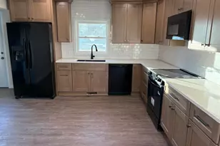 504 Westhaven Dr Dr, Centralia, IL 62801 - Photo 6