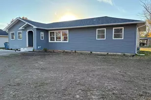 504 Westhaven Dr Dr, Centralia, IL 62801 - Photo 2