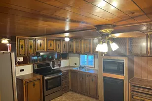 1000 Dover St, Centralia, IL 62801 - Photo 2