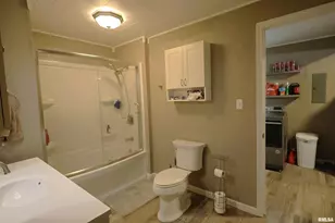 1629 Firewood Ln, Centralia, IL 62801 - Photo 12