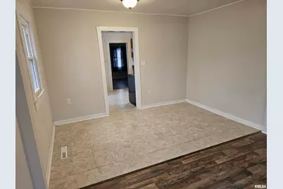 511 N Shelby Street, Salem, IL 62881 - Photo 32