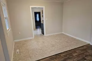 511 N Shelby St, Salem, IL 62881 - Photo 32