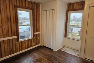 511 N Shelby St, Salem, IL 62881 - Photo 20