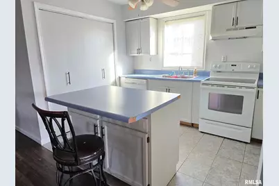 1100 Moore Street, Eldorado, IL 62930 - Photo 6