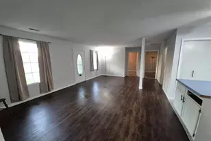 1100 Moore St, Eldorado, IL 62930 - Photo 4