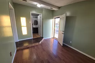 1100 Moore St, Eldorado, IL 62930 - Photo 10