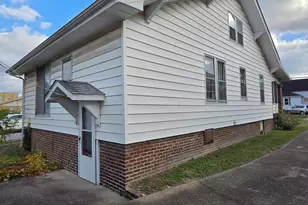 500 W Sloan St, Harrisburg, IL 62946 - Photo 4