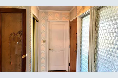 202 Westernaire Drive, Marion, IL 62959 - Photo 4