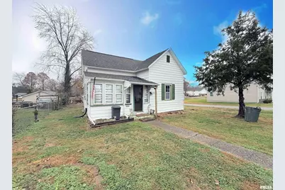 820 S 10th St Street, Herrin, IL 62948 - Photo 1