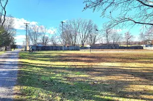 7306 Norris Dr, Marion, IL 62959 - Photo 10