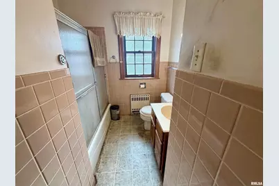 406 Cedar Street, Centralia, IL 62801 - Photo 6