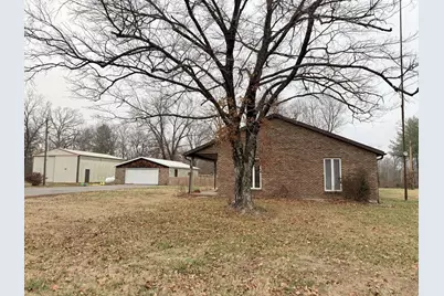 2407 Selmaville Road, Salem, IL 62881 - Photo 2