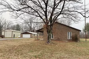 2407 Selmaville Rd, Salem, IL 62881 - Photo 2