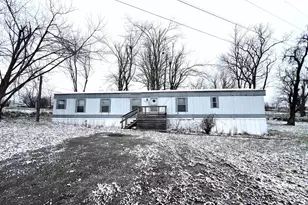 112 N Old Marion Rd, Orangeville, IL 62939 - Photo 2