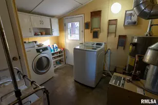 127 W Homer St, Harrisburg, IL 62946 - Photo 14