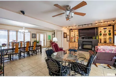 105 Woodlake Lane, Eldorado, IL 62930 - Photo 16