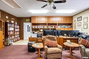 105 Woodlake Ln, Eldorado, IL 62930 - Photo 12