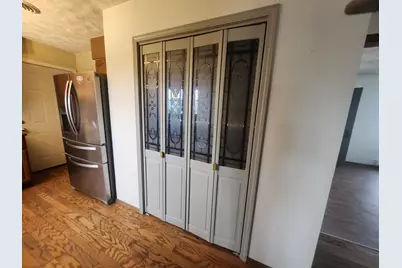 904 S Sunset Terrace Drive, Pinckneyville, IL 62274 - Photo 6