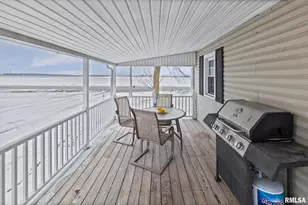 7302 Hoffman Rd, Centralia, IL 62801 - Photo 10