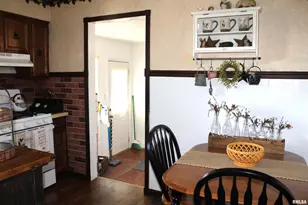 2639 S Broadway S Ave, Salem, IL 62881 - Photo 10