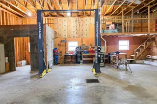 103 Watkins St, Cisne, IL 62823 - Photo 6